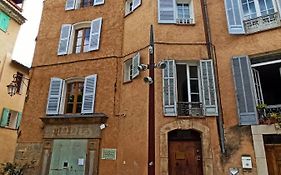 La Maison Des Artistes